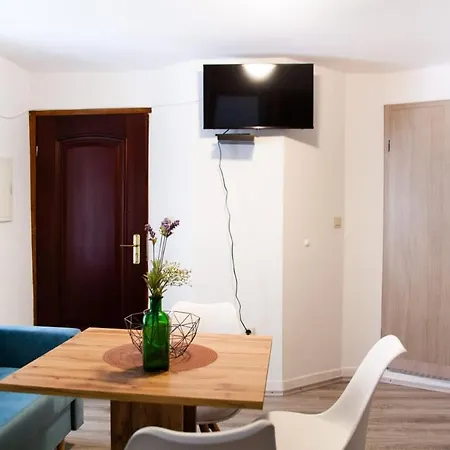 Amber In The Centar Apartment *