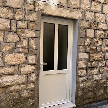 Apartment Amber In The Centar Kastela